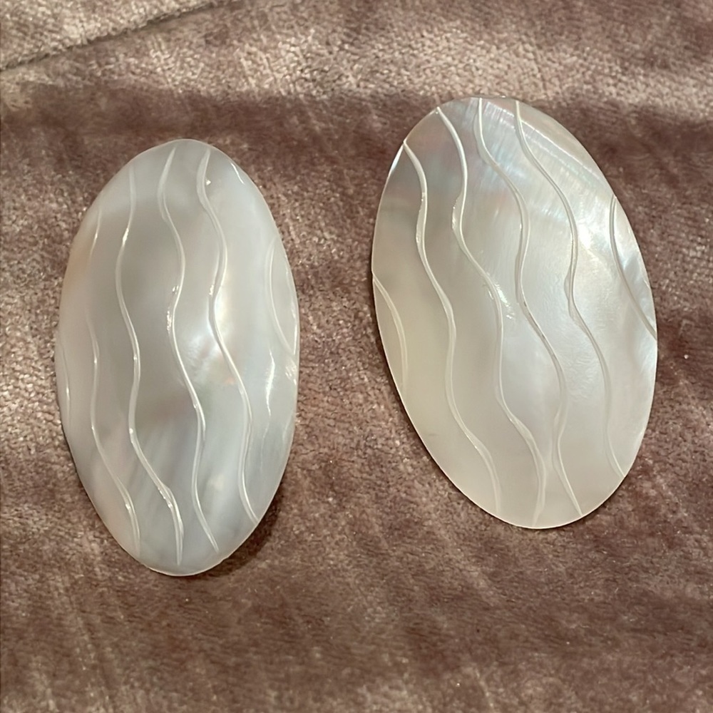 White Mother of Pearl Oval Earrings Post Back Carved